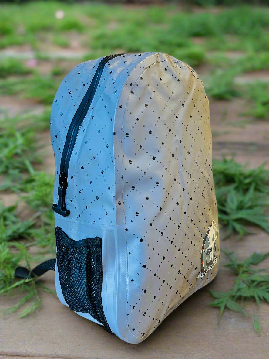 Full smell proof backpack smokiezz